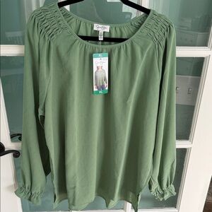 Jessica Simpson Green Ruched Shoulder Blouse